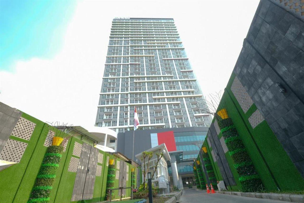 Collection O 15 Taman Melati Merr Surabaya Exterior foto